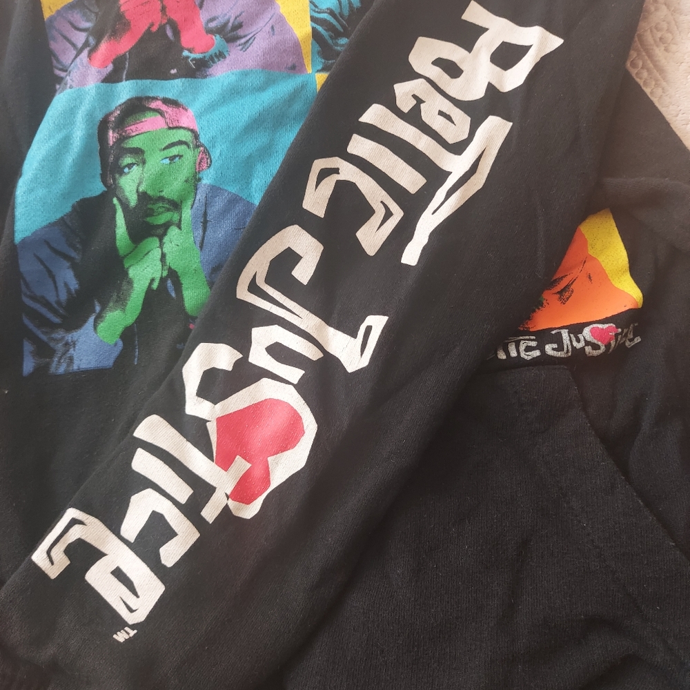 2 Pac Sweater - Picture 3 of 3